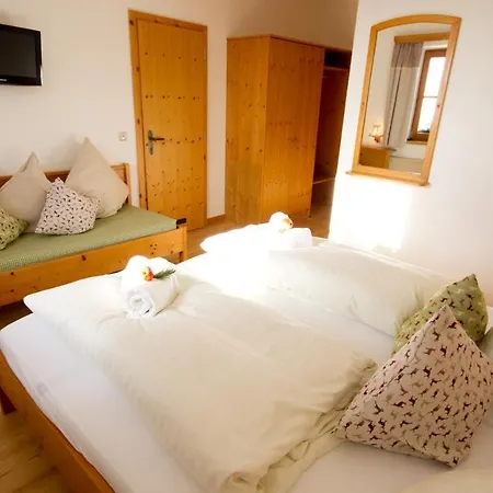 Almdorf Tonnerhuette