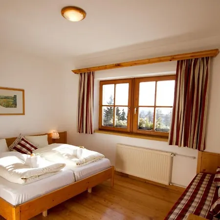 Almdorf Tonnerhuette ゲストハウス Mühlen