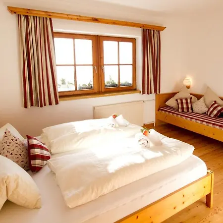 Almdorf Tonnerhuette Muhlen (Styria)