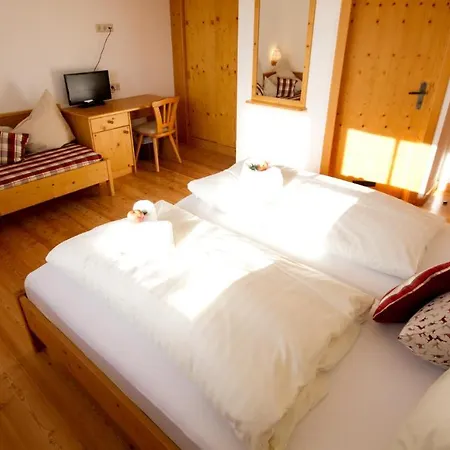 Guest house Almdorf Tonnerhuette