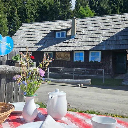 Almdorf Tonnerhuette 3* Mühlen