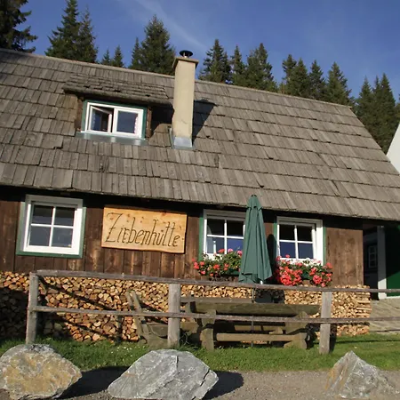 Pensionat Almdorf Tonnerhuette