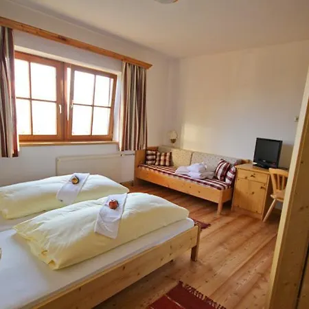 Almdorf Tonnerhuette Gæstehus