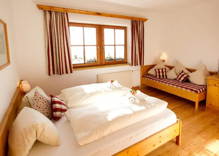 Almdorf Tonnerhuette Muhlen (Styria)